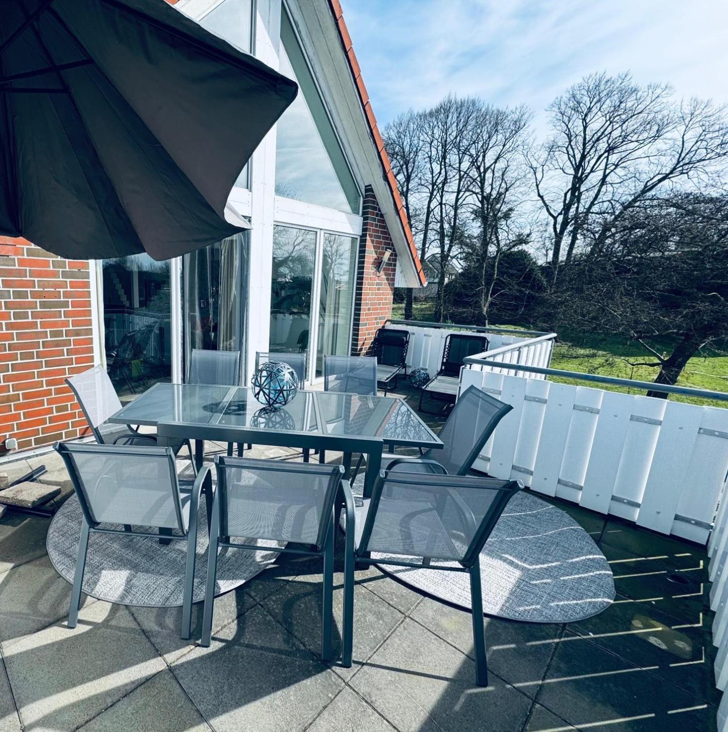 Apartment 160Qm 5 Schlafzimmer 1 Wohnzimmer Terrasse Und Balkon Wilhelmshaven Exterior photo